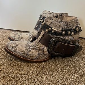 Freebird saloon booties